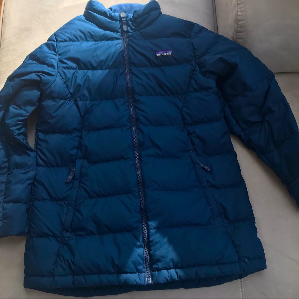 Patagonia girls down jacket size L ( 14)